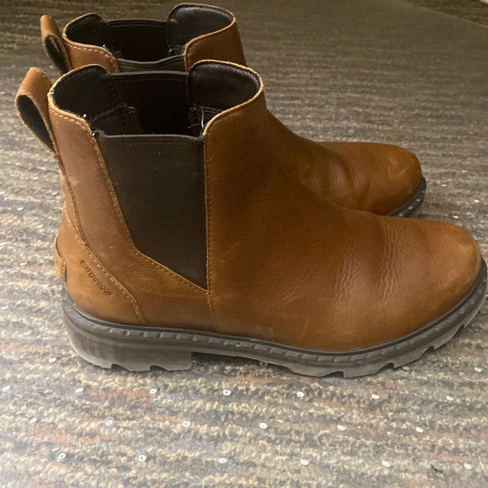 Sorel Lennox Chelsea boots